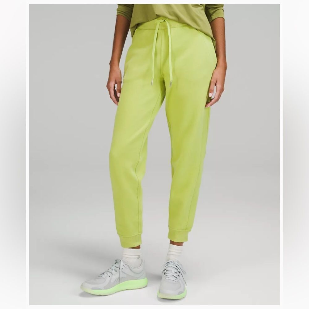 Scuba High-Rise Jogger
Full Length
